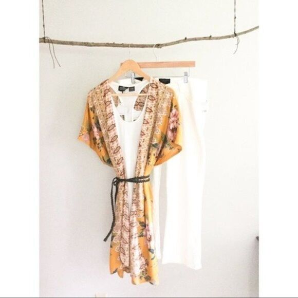 𝅺BOHO Yellow Floral Print Kimono - Picture 2 of 8